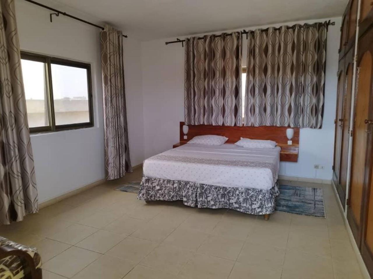 Rosalie'S Suites Lomé Zewnętrze zdjęcie